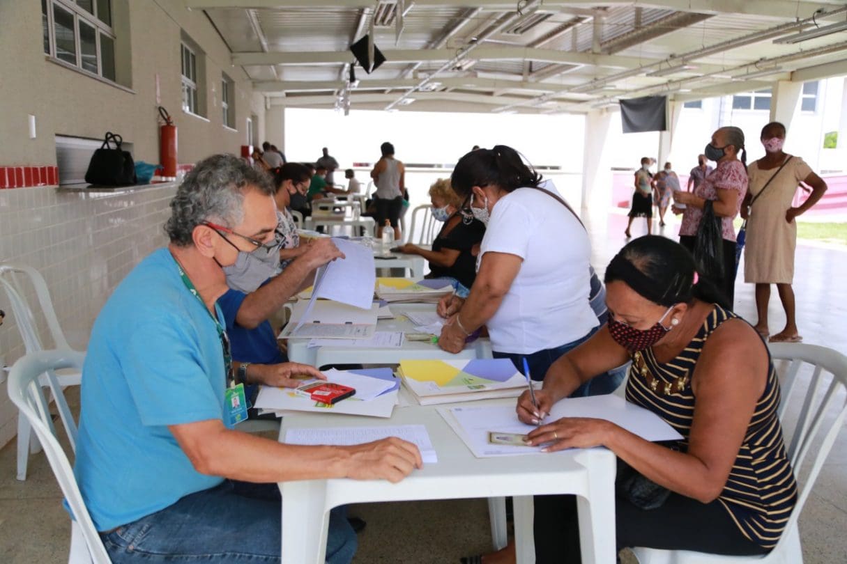 trabalho de coleta de assinaturas