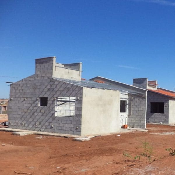 moradias em construção
