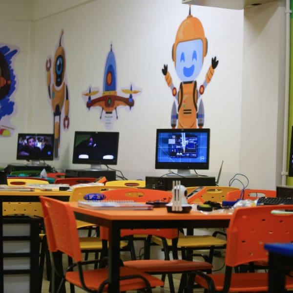 Laboratórios Include