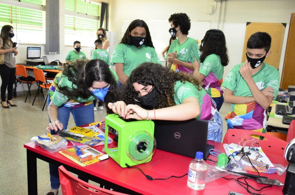 Laboratorio Include