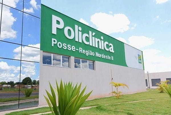 Fachada da Policlínica de Posse