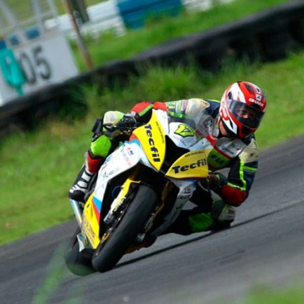 moto na pista