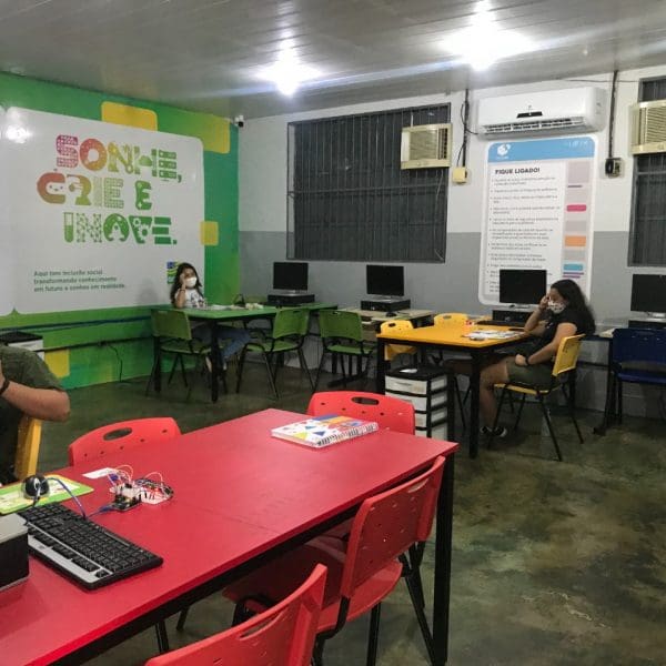 Laboratório Include