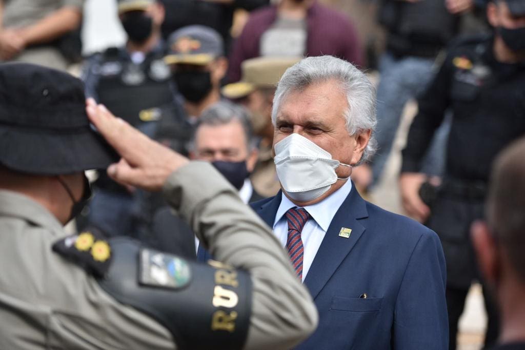 governador Ronaldo Caiado em evento da polícia