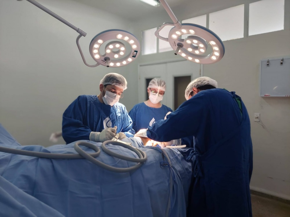 Médicos que participaram do mutirão de cirurgias do Hugo no centro cirúrgico