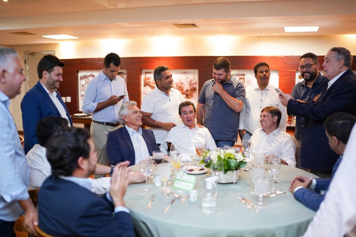 Reunião do governador Caiado e deputados estaduais