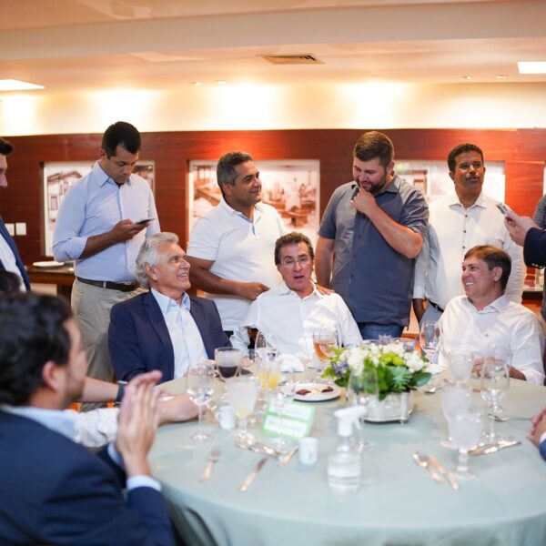 Reunião do governador Caiado e deputados estaduais