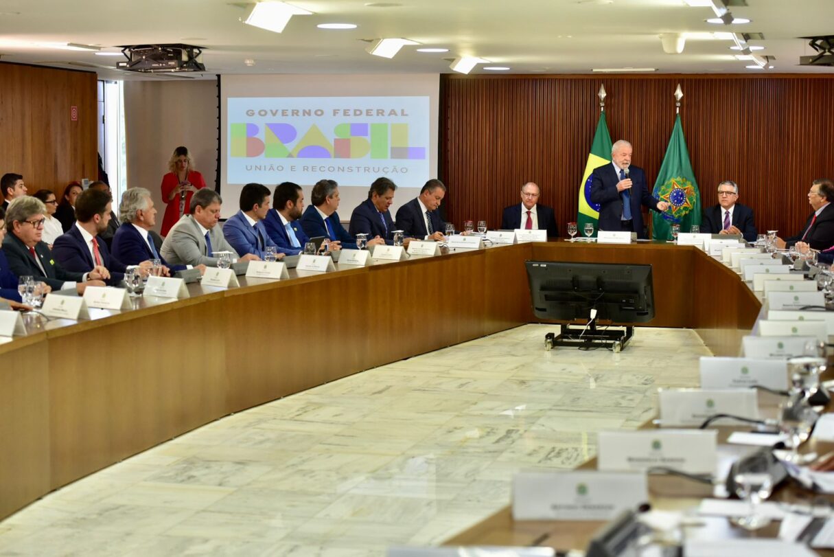 Primeira reunião do presidente Luiz Inácio Lula da Silva com os 27 governadores