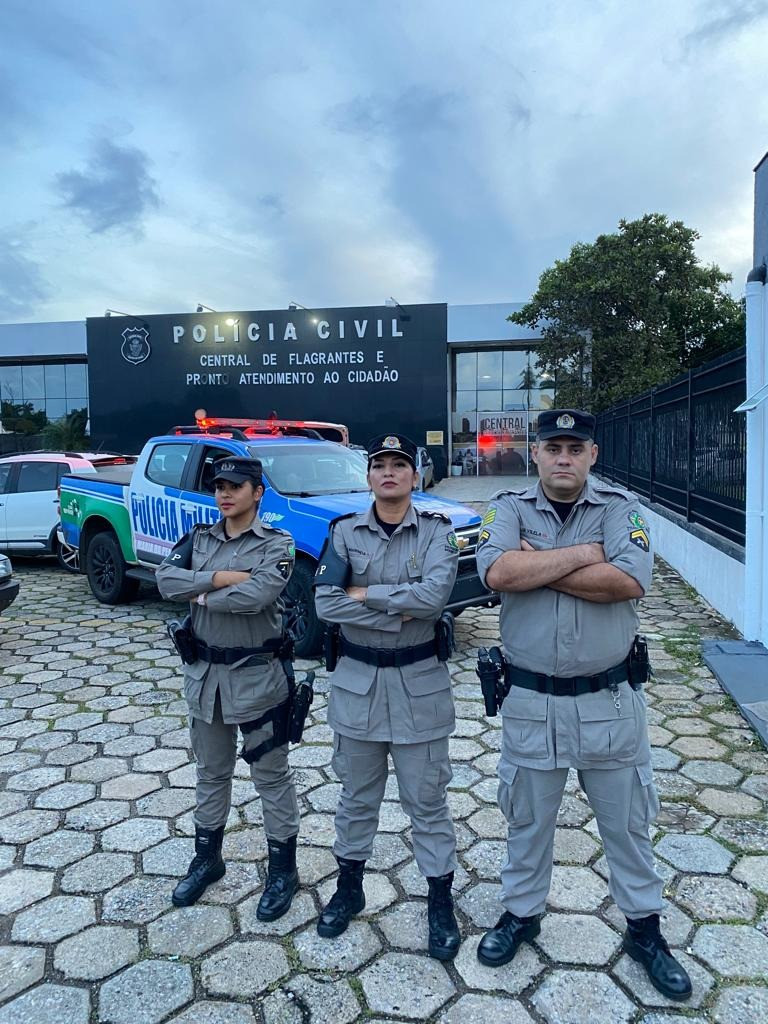 PMs do Batalhão Maria da Penha que atenderam a ocorrência de cárcere privado