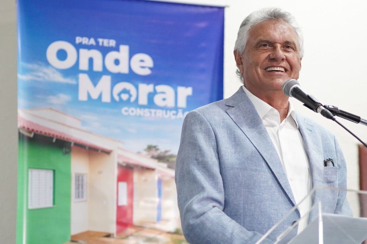 Caiado abre inscrições para 1.369 casas a custo zero em 30 municípios