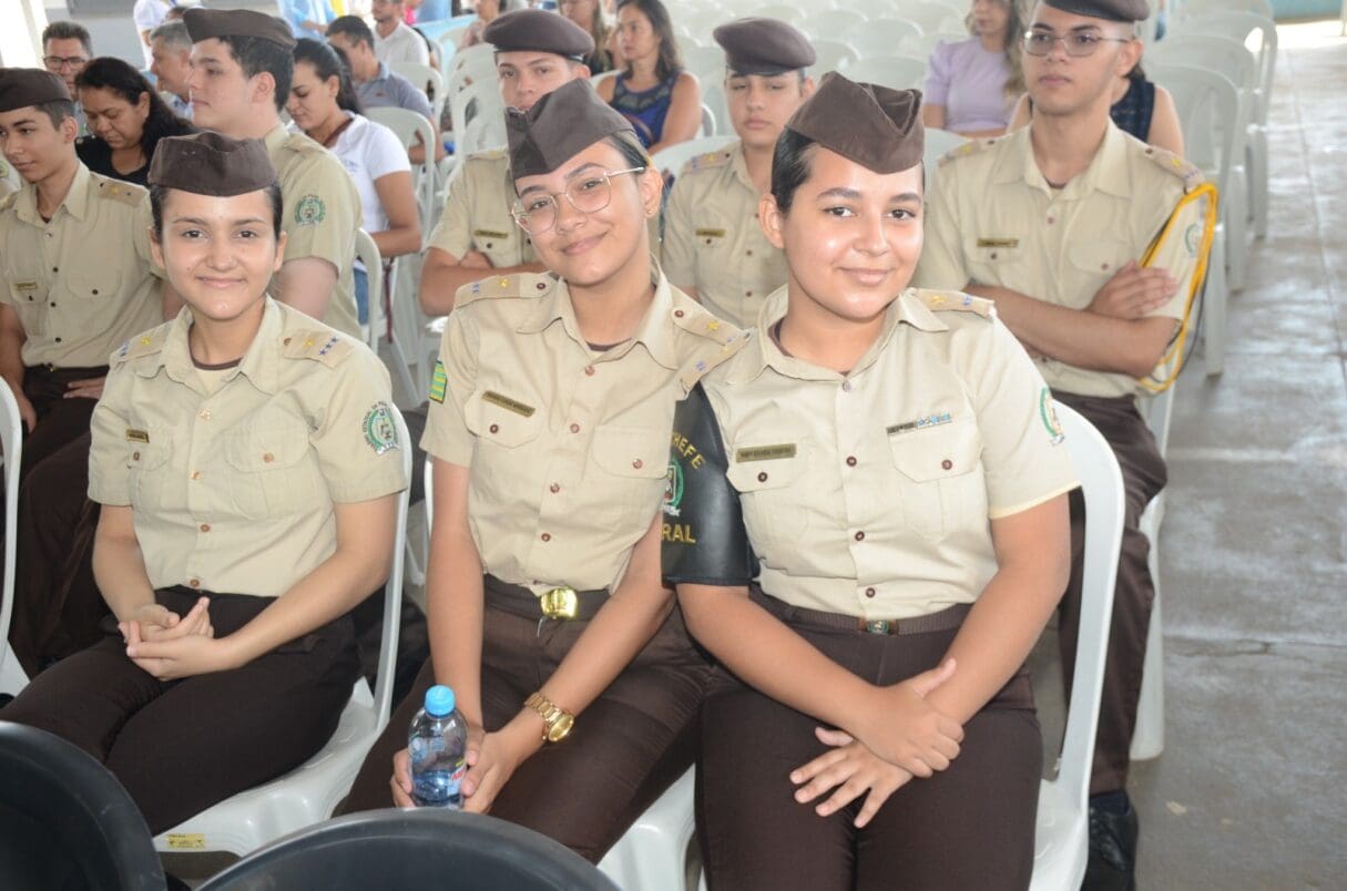 Colégios Militares abrem inscrições para sorteio de vagas escolares Governo de Goiás inaugura mais um colégio estadual da Polícia Militar