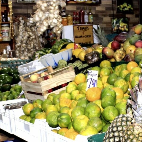 Comércio de frutas e legumes impulsionaram geração de emprego em Goiás