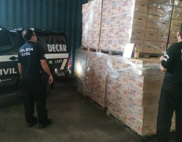 Polícia Civil recupera carga de óleo de girassol furtada em Itumbiara