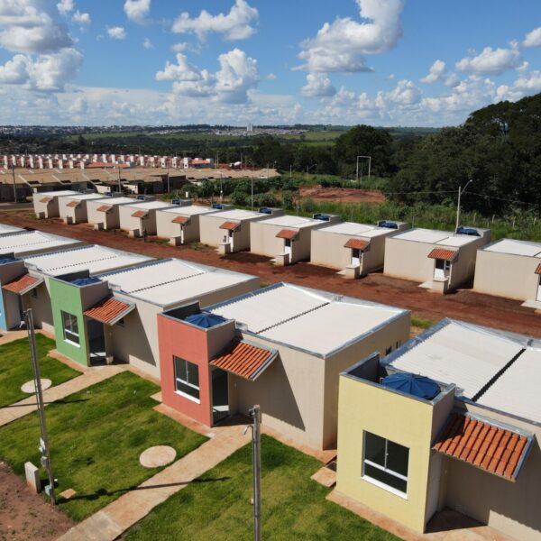 Casas a custo zero em construção - Agehab abre inscrição de casas a custo zero