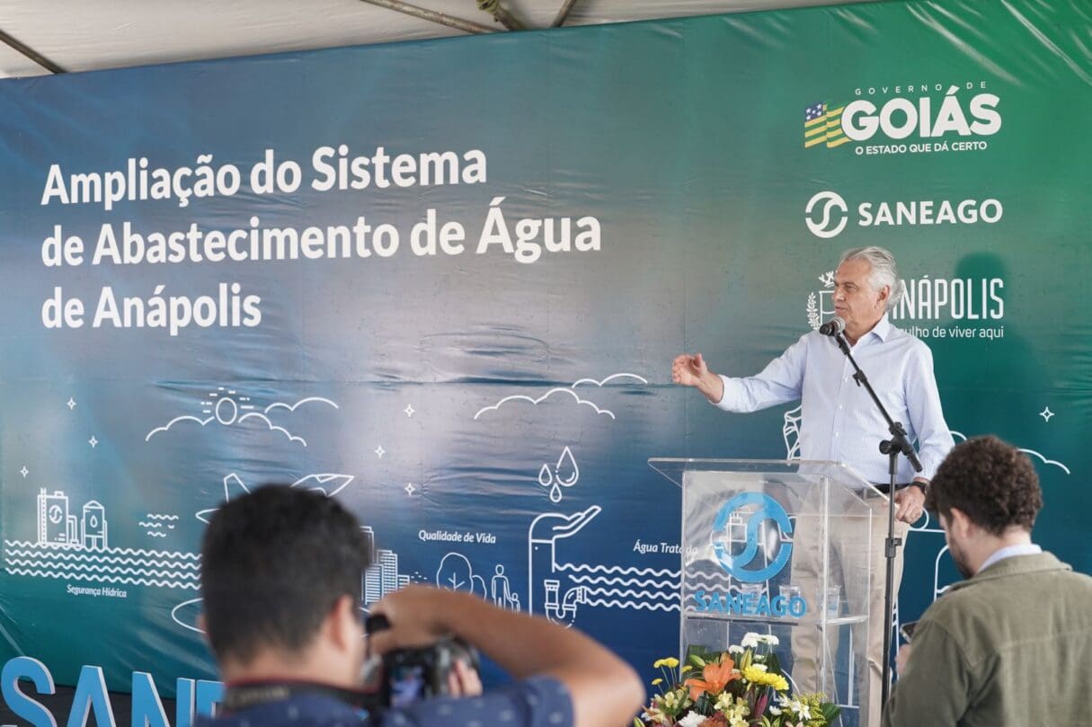 Governador entrega obras da Saneago que atenderá 30 bairros de Anápolis