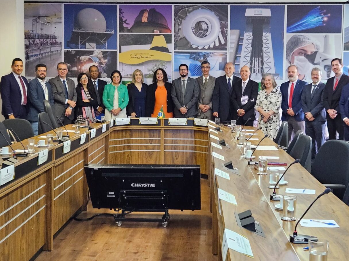 Reunião que anuncio verba para Centro de Inteligência Artificial de Goiás