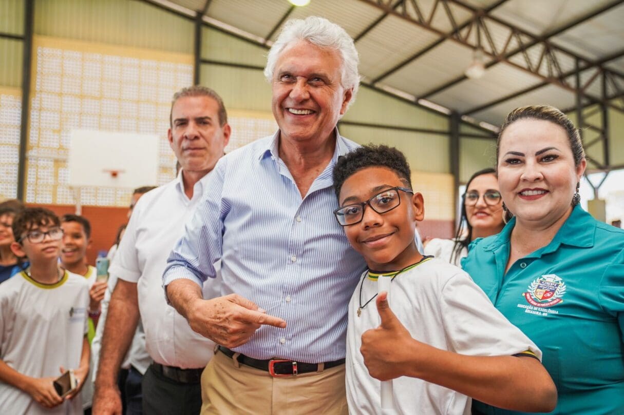 Governador inaugura primeira Escola Padrão Século XXI de Goianira