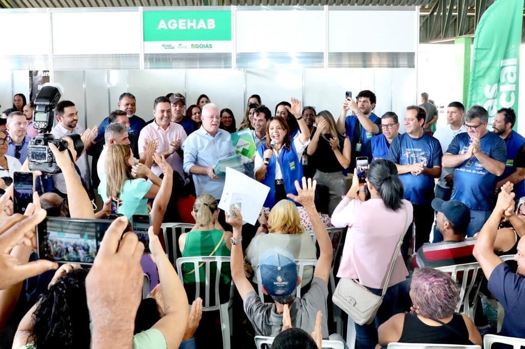 Gracinha Caiado entrega benefícios do Goiás Social em Rio Verde