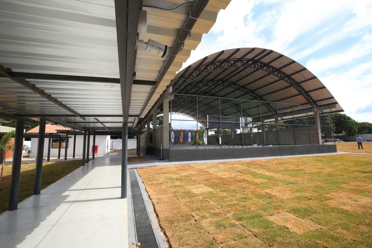 Seduc entrega quadra esportiva e reforma escolar em Pontalina Goiás ganha quatro novas escolas estaduais