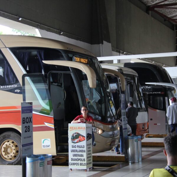 ônibus_serviço de transporte