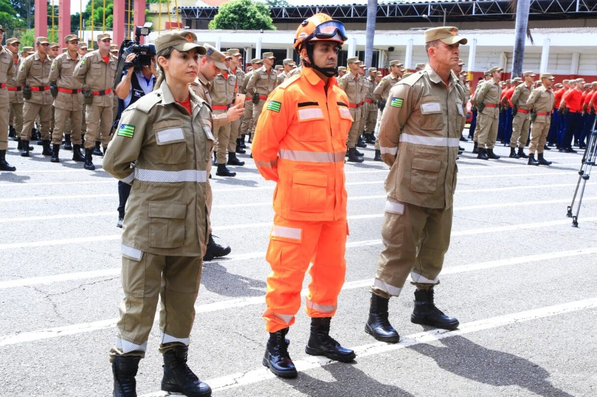 Bombeiros de Goiás partem para o Rio Grande do Sul para auxiliar vítimas das chuvas