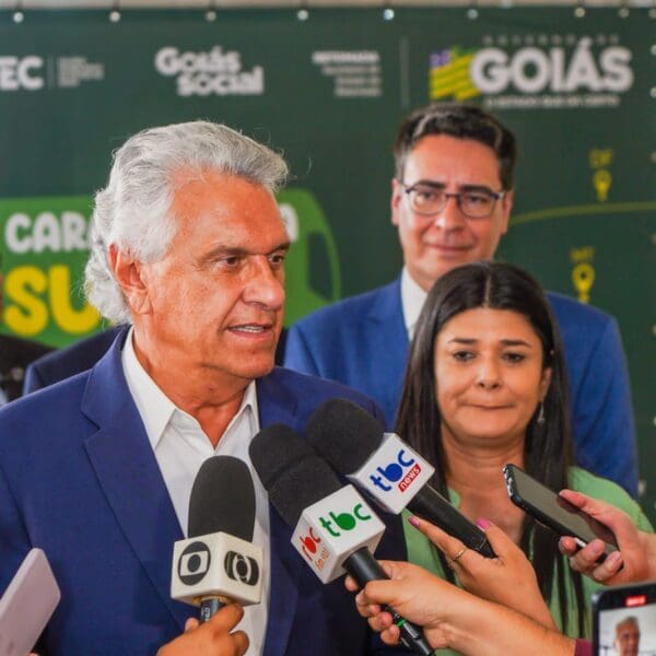 Caiado cumpre agenda em Goiânia nesta terça-feira Na abertura da Caravana do FCO, Caiado ressalta a importância das linhas de crédito