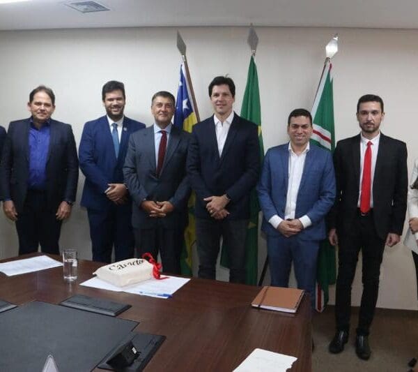 Daniel Vilela recebe embaixador canadense para reforçar as relações comerciais