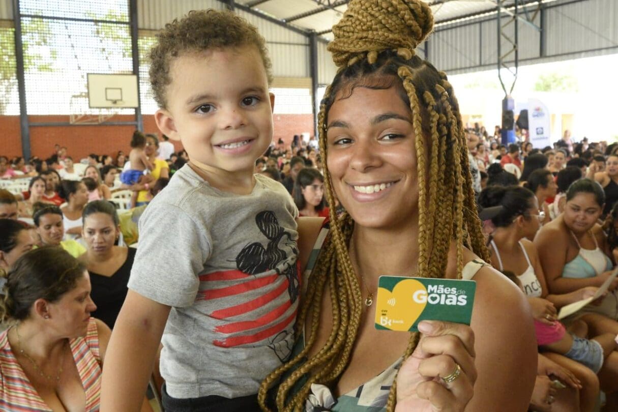 Goiás Social entrega mais de 10 mil no Feirão de Empregos