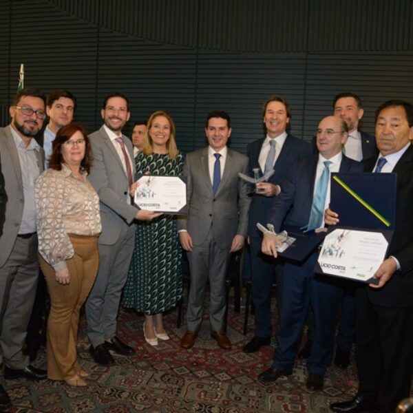 Saneago recebe Prêmio Lúcio Costa, concedido pela Câmara dos Deputados