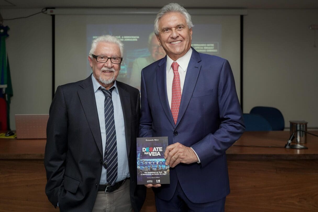 Caiado relembra eleição presidencial de 1989 em lançamento de livro do jornalista Fernando Mitre