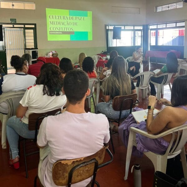 Goiás e Unesco reforçam políticas públicas a crianças e adolescentes
