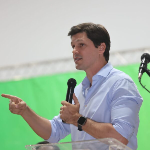 Governador em exercício Daniel Vilela cumpre agenda em São Miguel do Araguaia e na capital