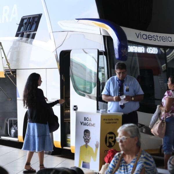 ÔNIBUS_Transporte puxa alta do setor de serviços em Goiás