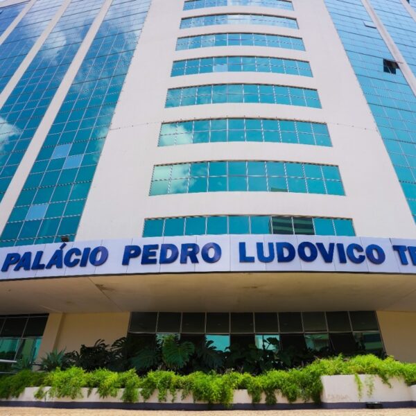 Governo de Goiás prevê concursos públicos para preenchimento de 2,1 mil vagas