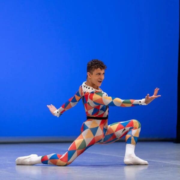 Bailarino do Basileu França conquista 1º lugar no Prix de Lausanne