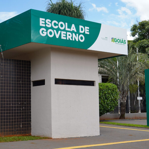 Escola de governo convoca para matrícula servidores aprovados para pós-graduação