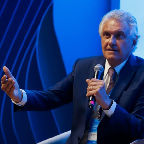 “Temos que governar com o espírito de JK”, defende Caiado em encontro nacional de lideranças