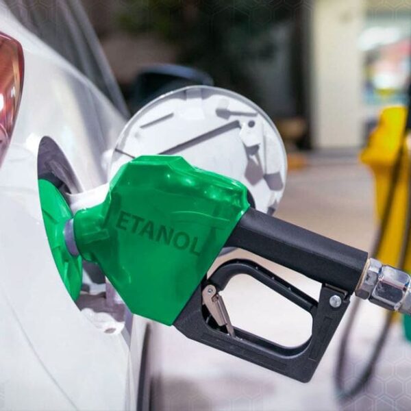 Governo de Goiás amplia benefício fiscal do álcool anidro