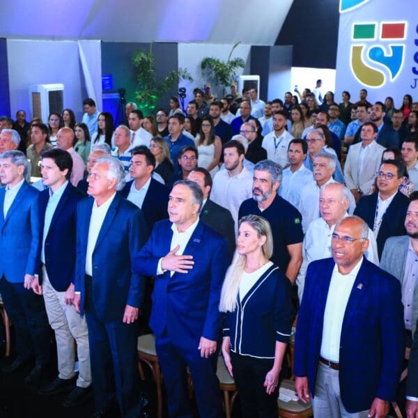 Caiado reforça importância da educação profissionalizante