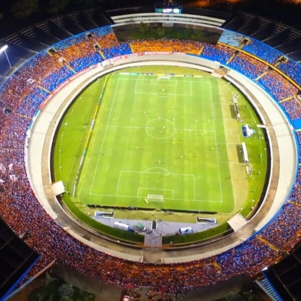 Foto aérea do Estádio Serra Dourada_revitalização do Serra Dourada