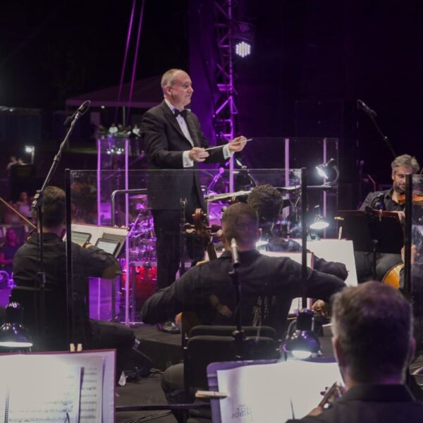 Filarmônica realiza estreia nacional de composições em homenagem a Portugal