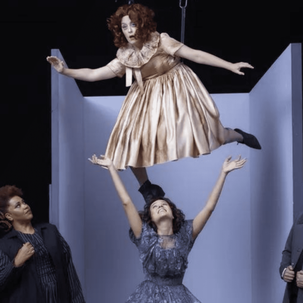 Teatro Goiânia recebe espetáculo sobre Franz Kafka neste fim de semana