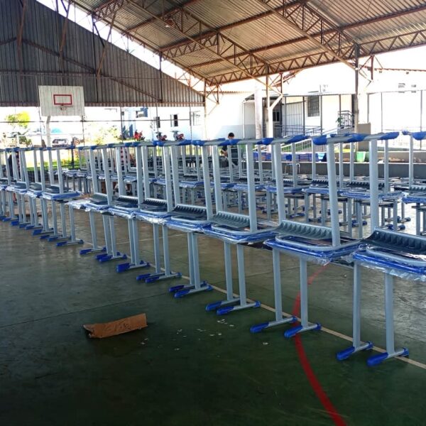 Governo de Goiás vai reformar 150 mil mesas e cadeiras escolares