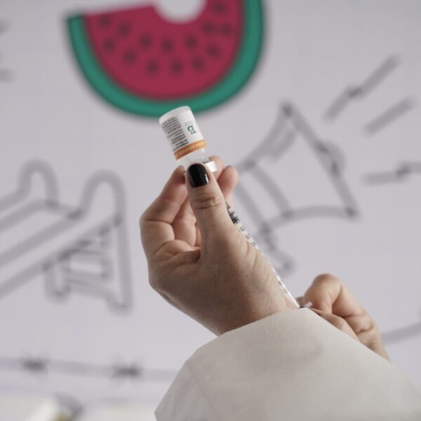 Saúde orienta sobre vacinação contra gripe e covid-19