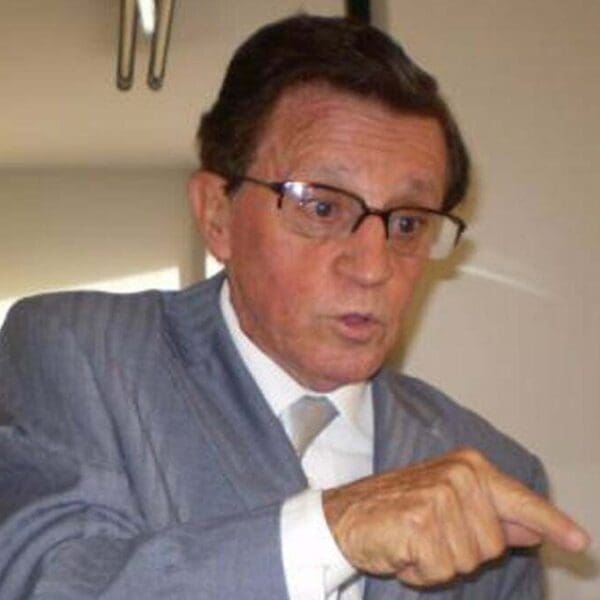 Caiado lamenta morte de Eurico Barbosa