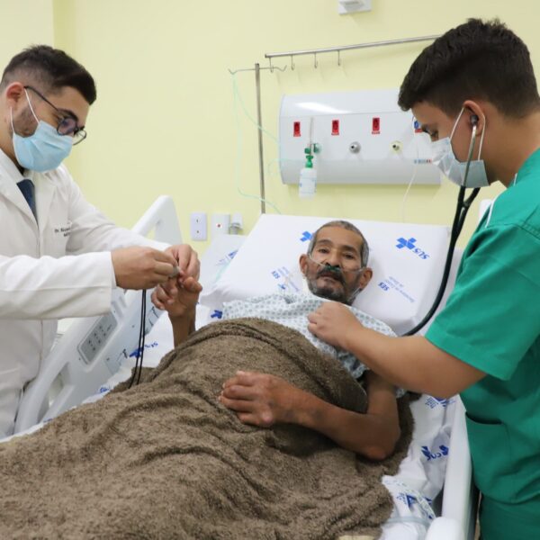 Hospital Estadual de Águas Lindas recebe primeiro paciente