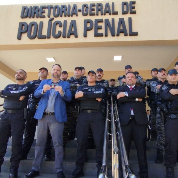 Polícia Penal homenageia servidores que atuaram na tragédia no RS
