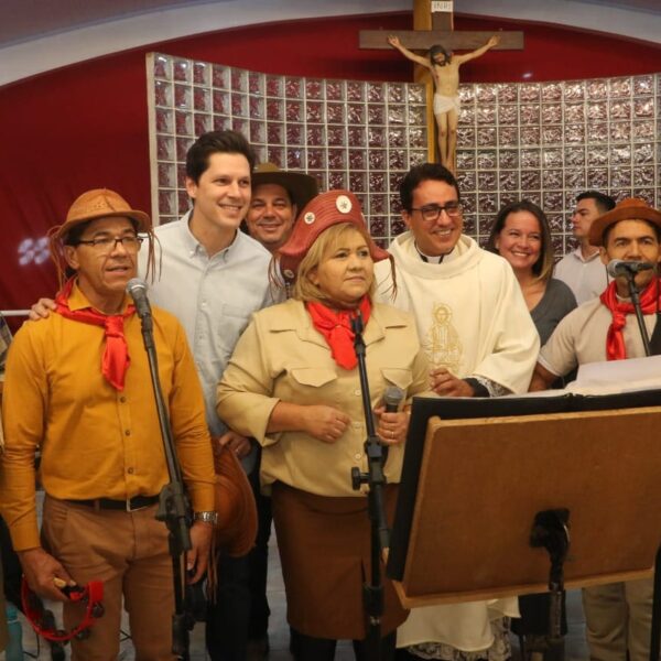 Daniel Vilela prestigia 254ª Festa do Glorioso Santo Antônio