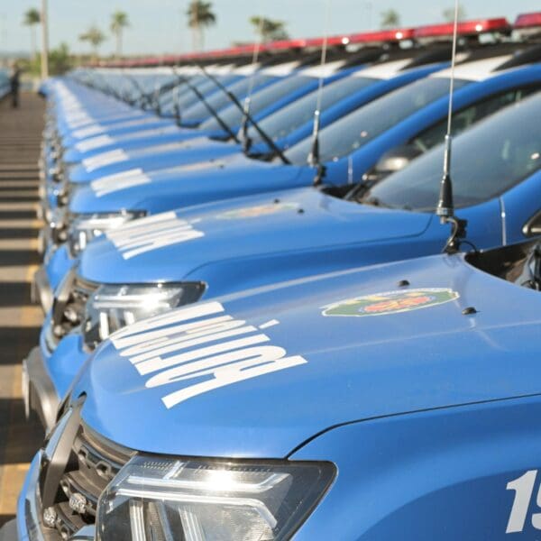 Carros da PM_redução da criminalidade em Goiás