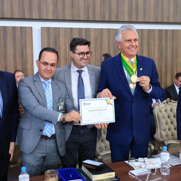 Governador é homenageado pelo trabalho na área Social